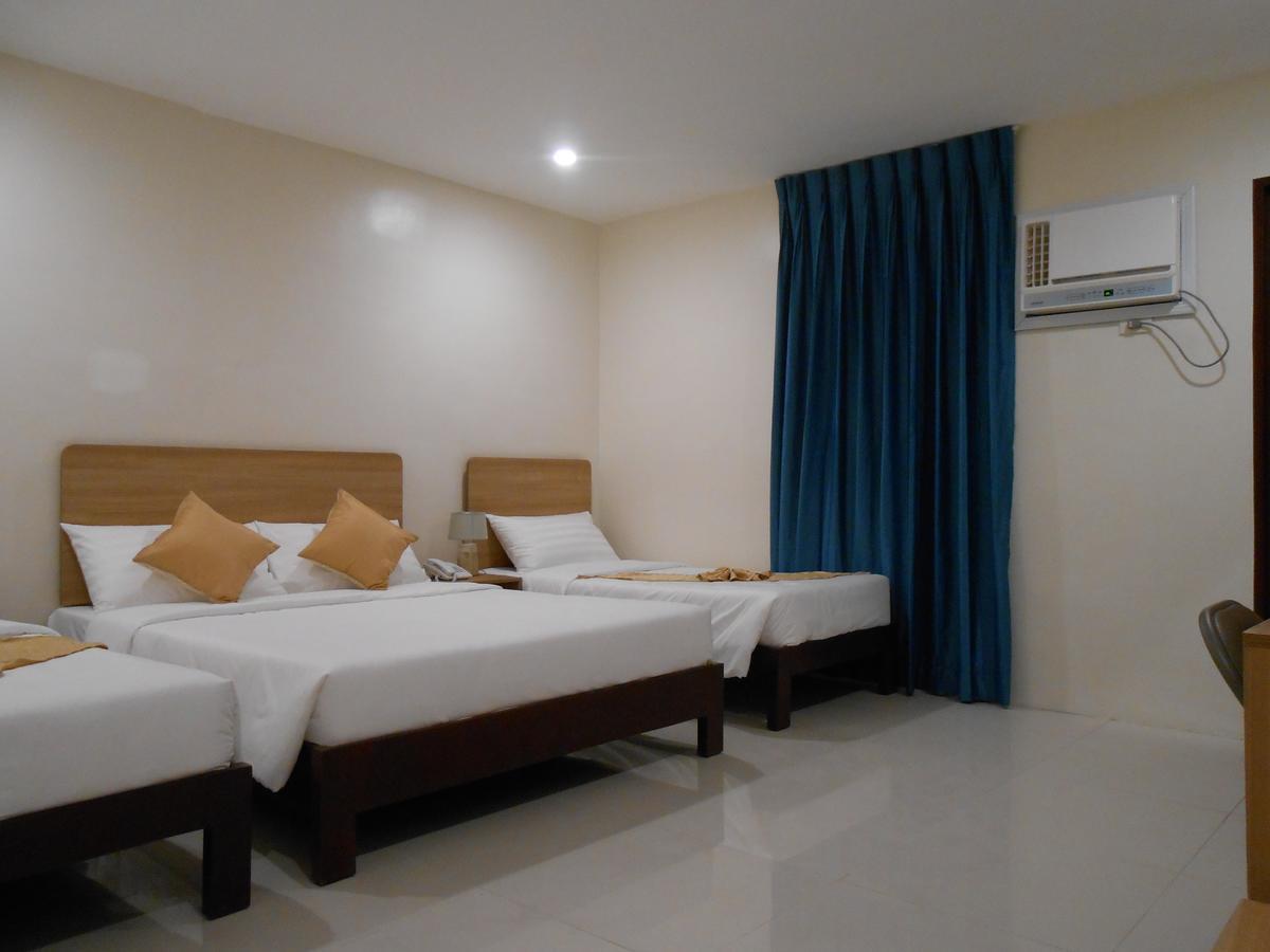 Rublin Hotel Cebu Stadt Exterior foto