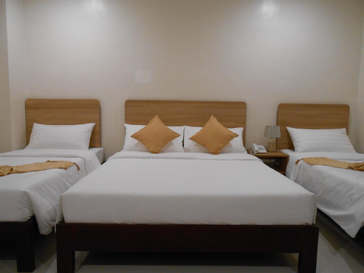 Rublin Hotel Cebu Stadt Exterior foto